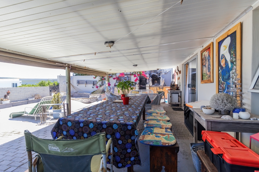 4 Bedroom Property for Sale in Yzerfontein Western Cape